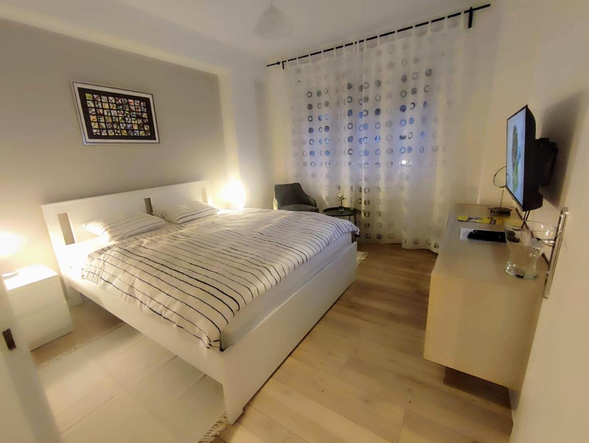 Tasmajdan City Break Belgrado Exterior foto