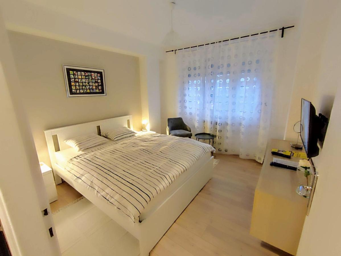 Tasmajdan City Break Belgrado Exterior foto