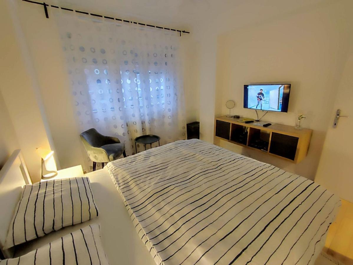 Tasmajdan City Break Belgrado Exterior foto